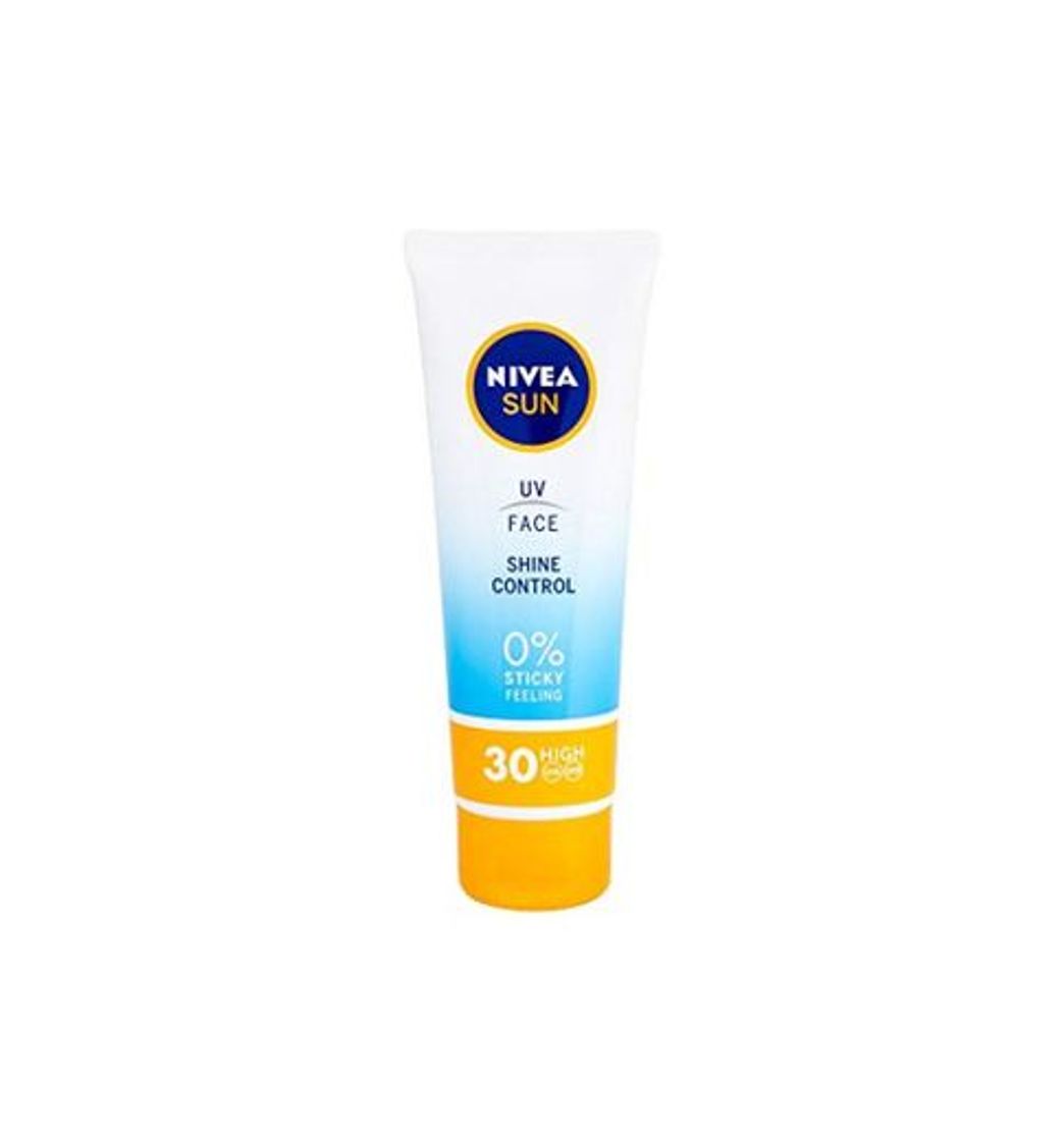 Producto Nivea Sun Uv Face Shine Control Spf30 50 ml