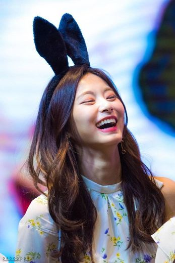 Twice's Tzuyu 14