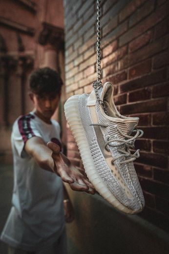 Adidas Yeezy Boost 350 V2 Static