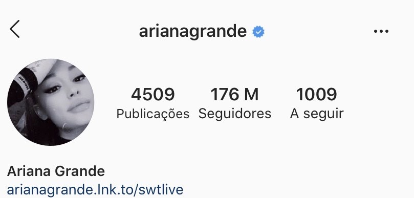 Ariana Grande 🇺🇸