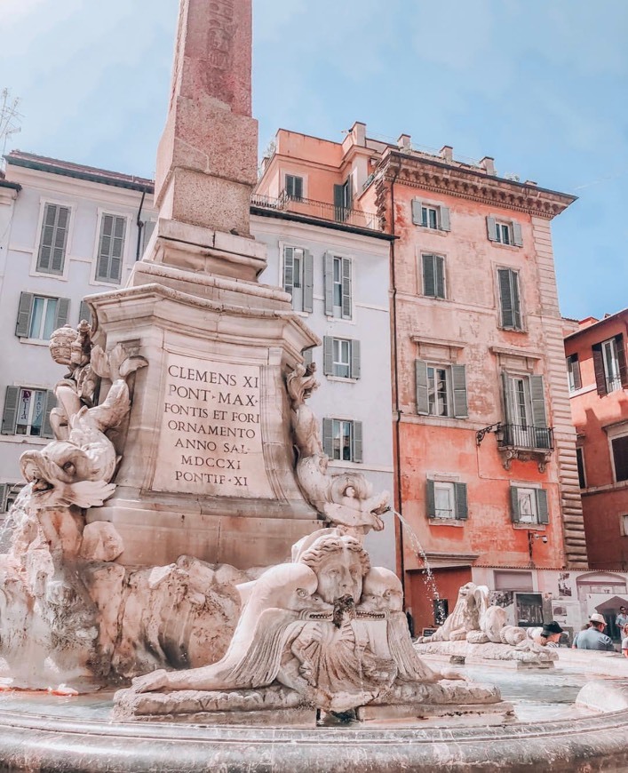 Place Pantheon