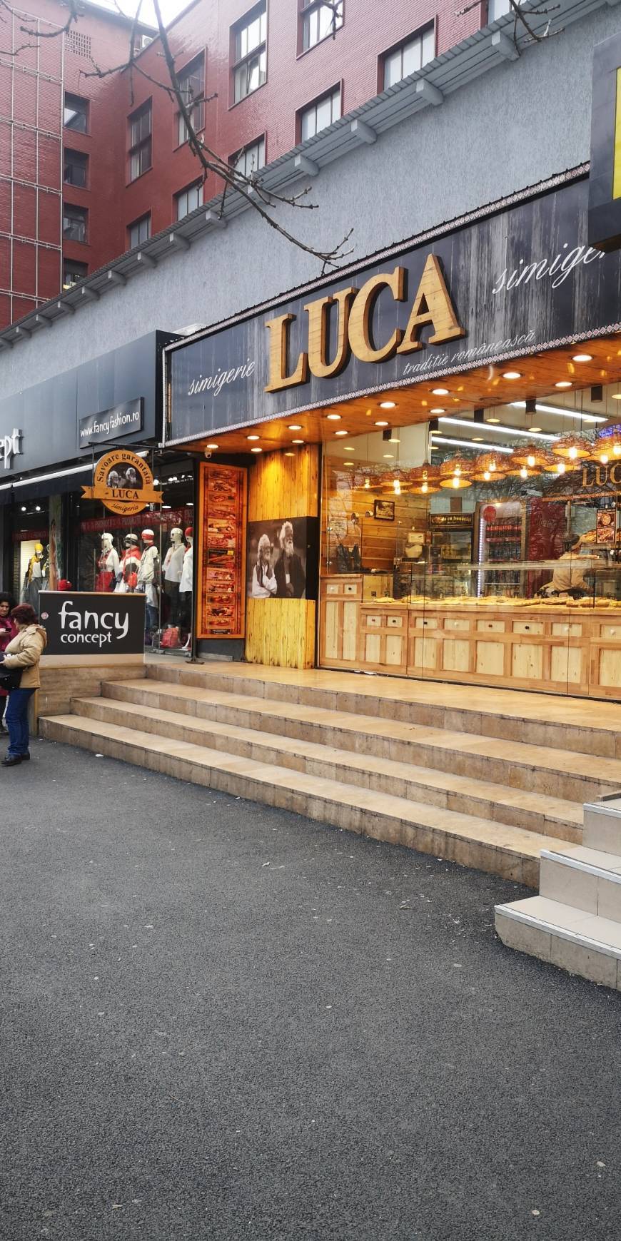 Restaurants Luca