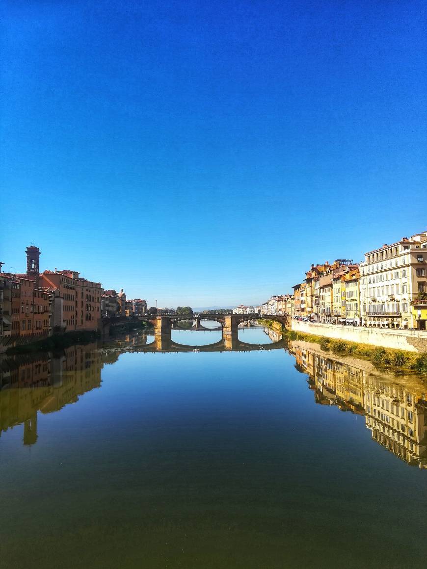 Lugar Arno