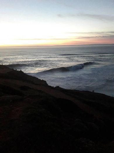 Ondas gigantes da Nazaré