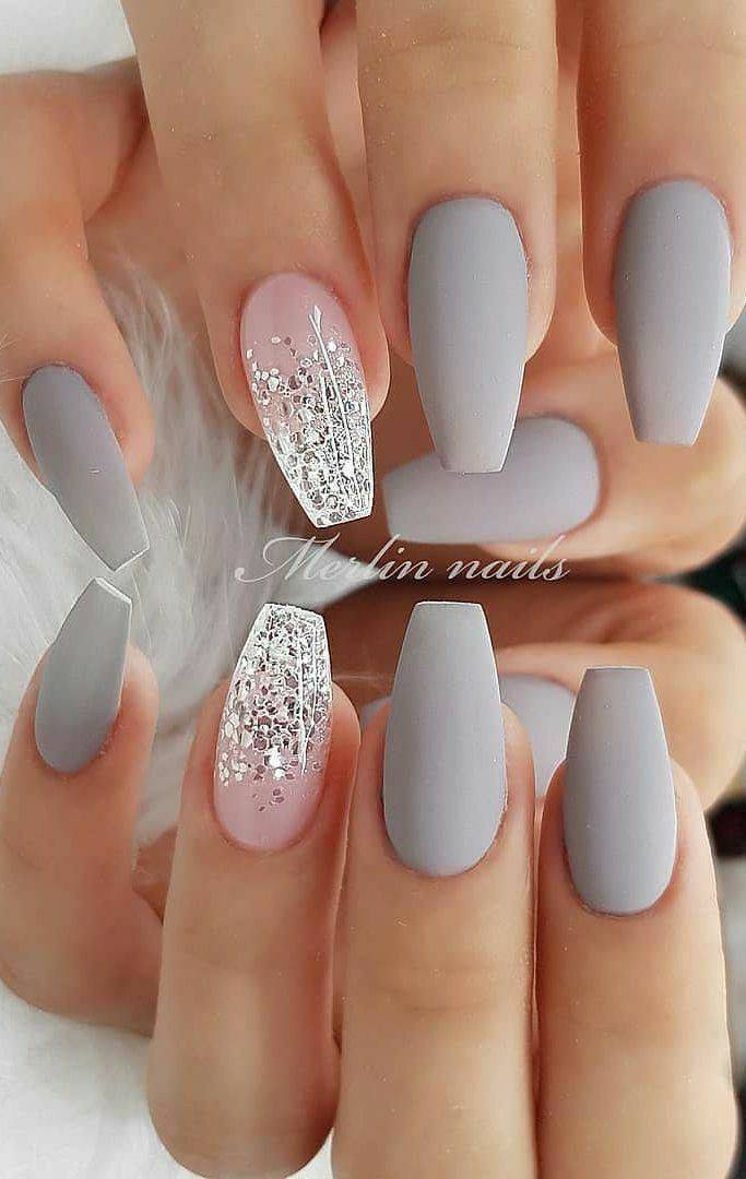 Product Unhas de gel cinzas 