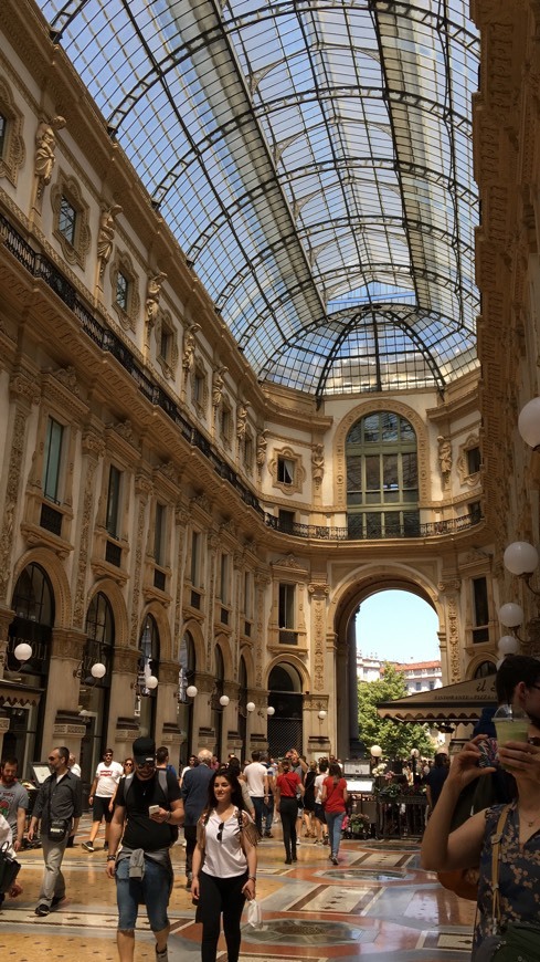 Place Milán