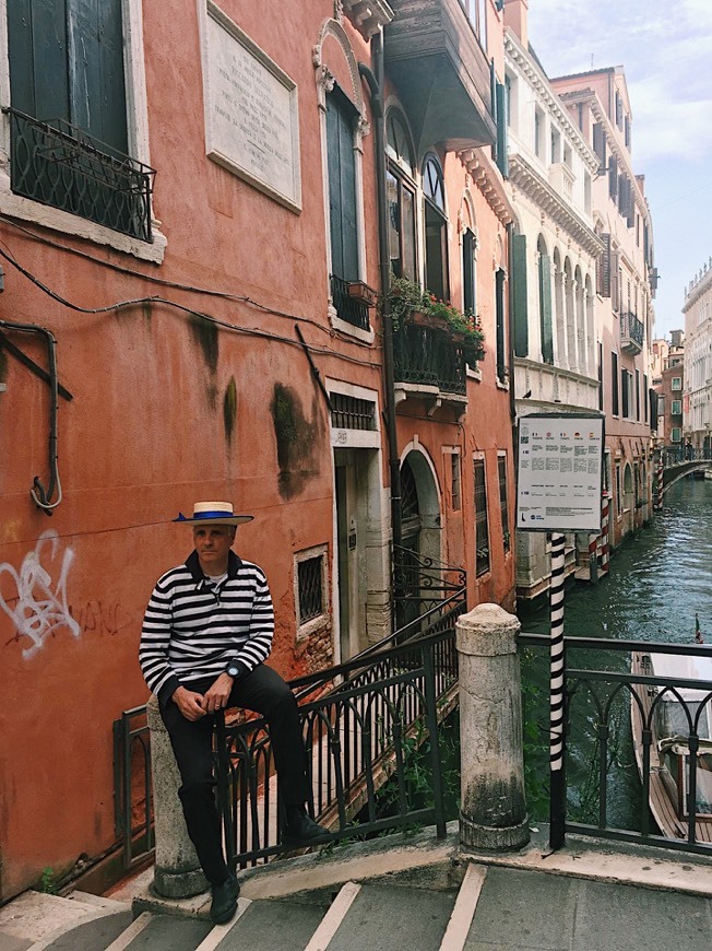 Place Venecia