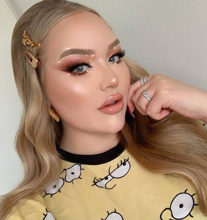 Social Nikkie Tutorials💜