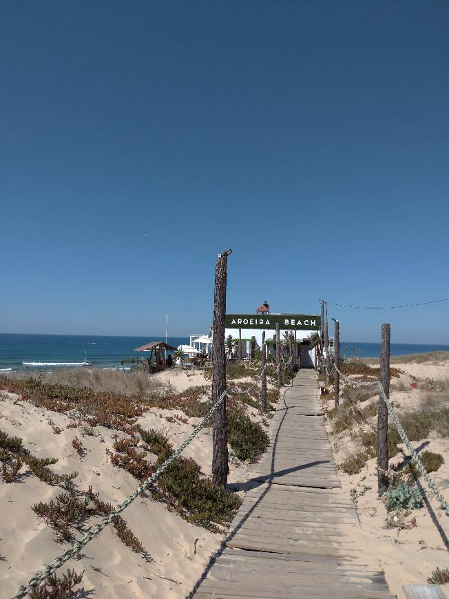 Lugares Aroeira Beach Bar