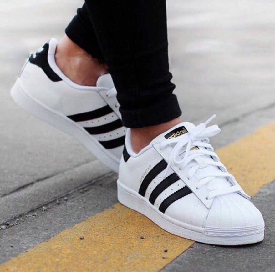 Social Adidas Superstar white 
