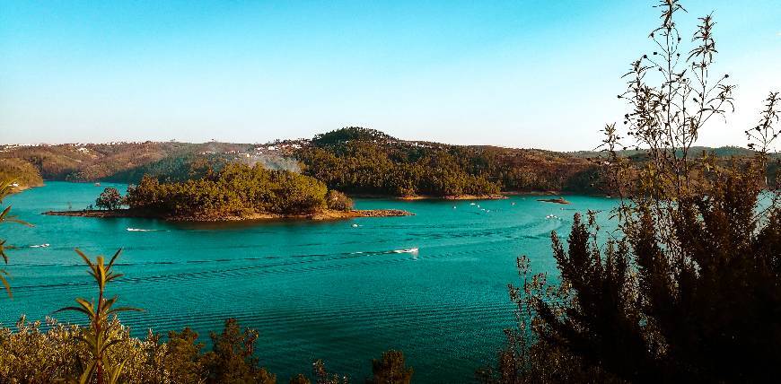 Place Albufeira da Barragem do Castelo de Bode