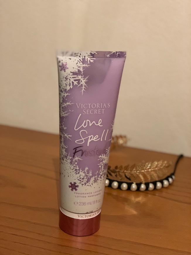 Productos Victoria Secret Love Spell Frosted Fragance lotion 236ml