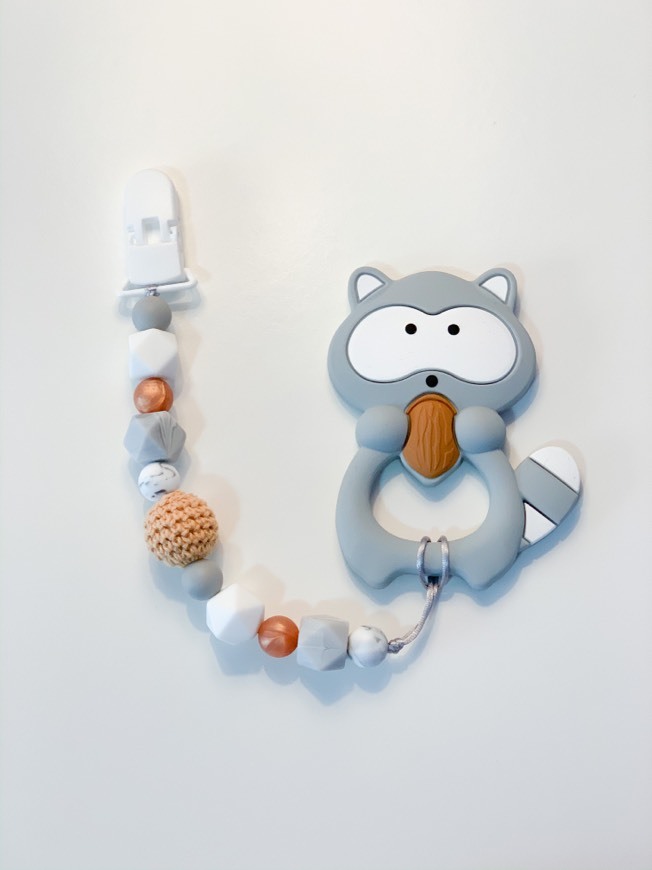 Social Prende-Chupetas com mordedor 🧸