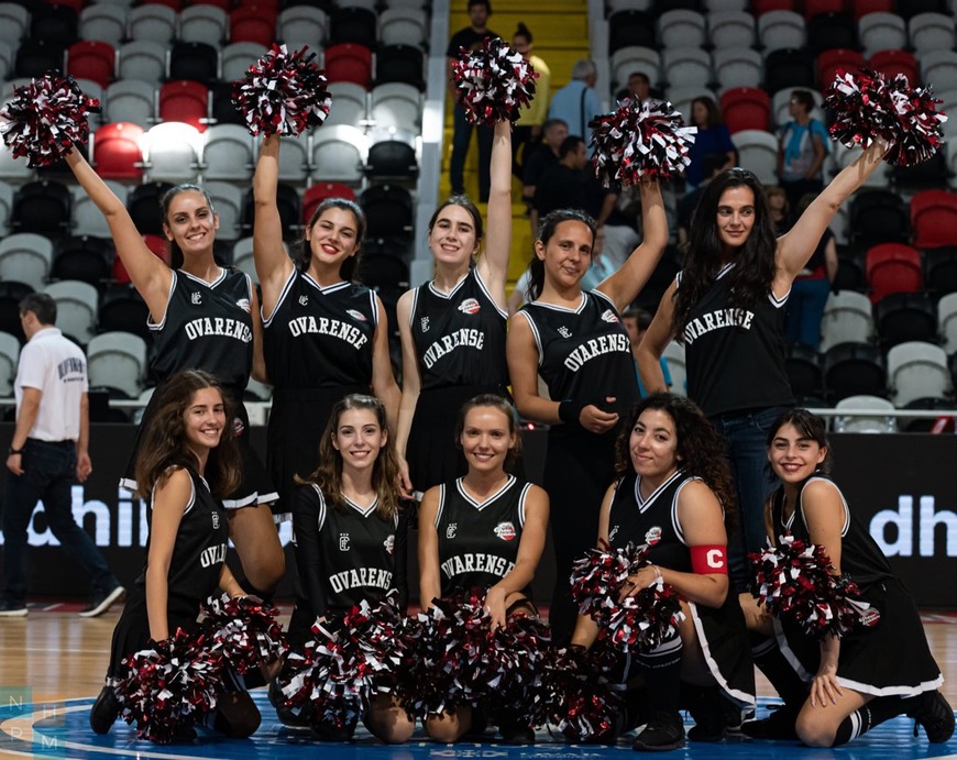 Cheerleaders Ovarense