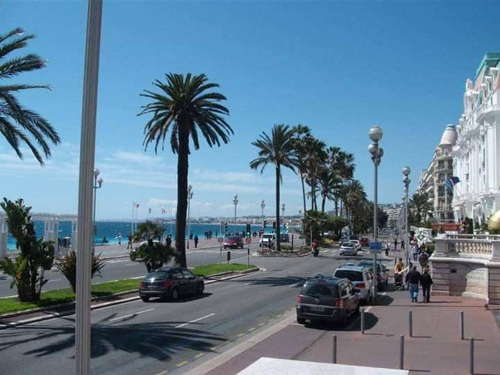 Lugar Promenade des Anglais