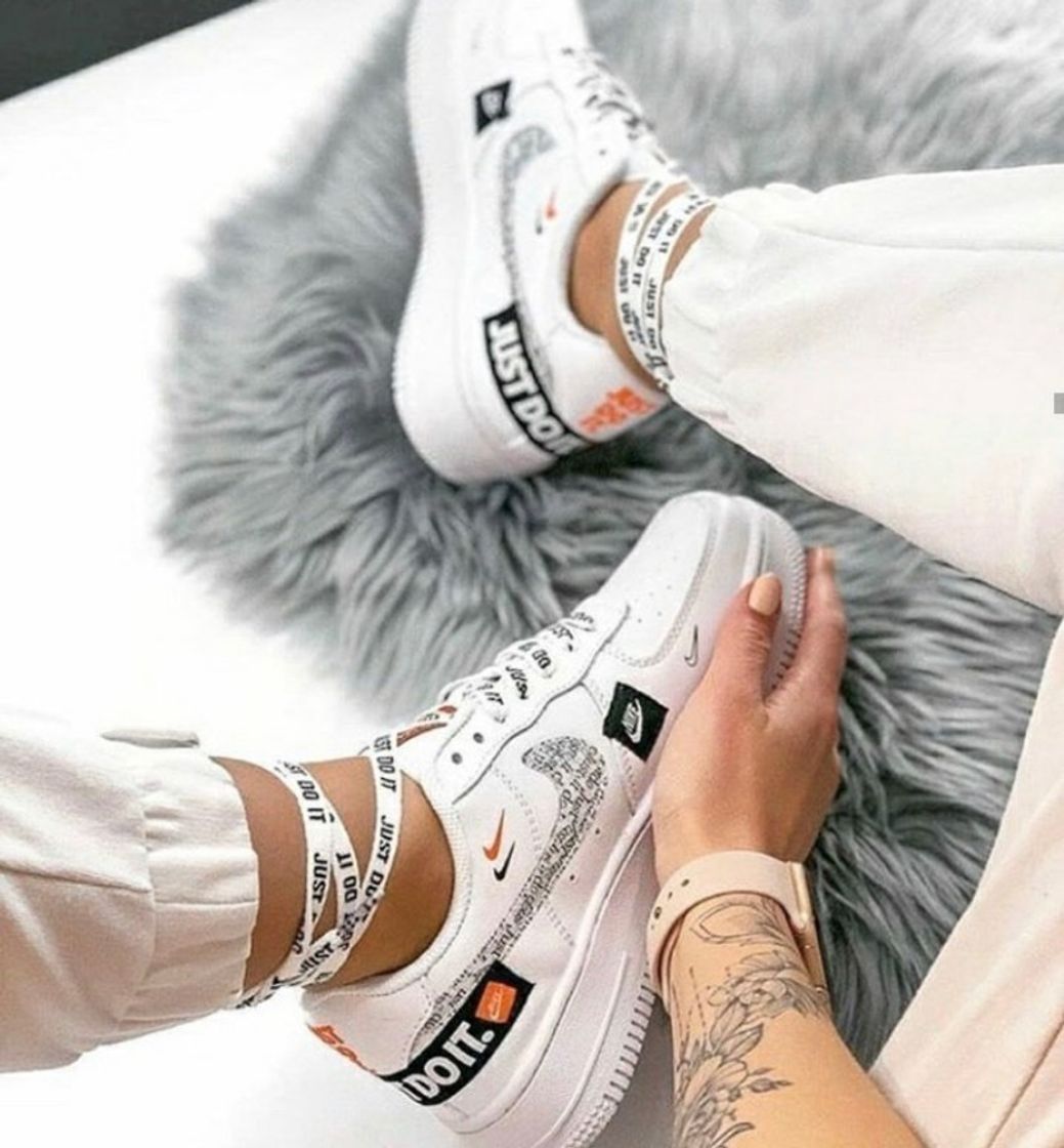 Social Air Force 1