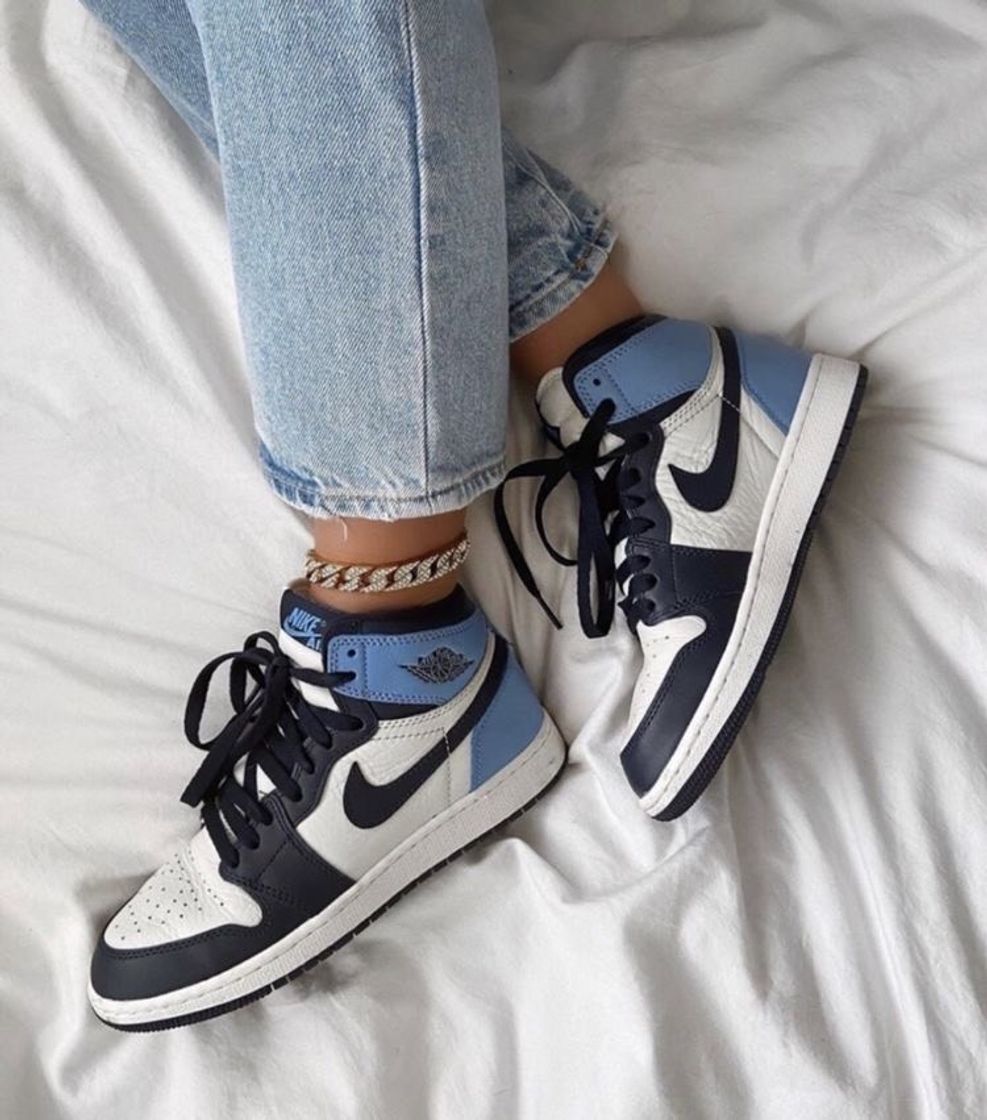 Social Jordan 1 Retro High Obsidian 