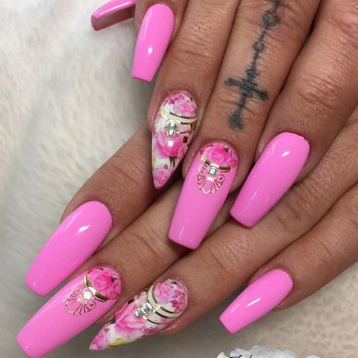 Unhas rosa 💓