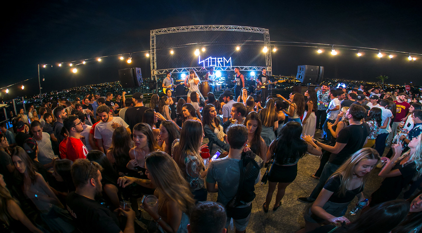 Lugar Night Market Rooftop