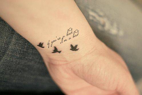Tatuagem no pulso 