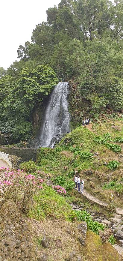 Lugar Ribeira do Caldeirão