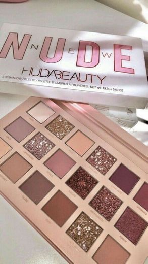 Palete sombras Hudabeauty nude com brilho 🤩 