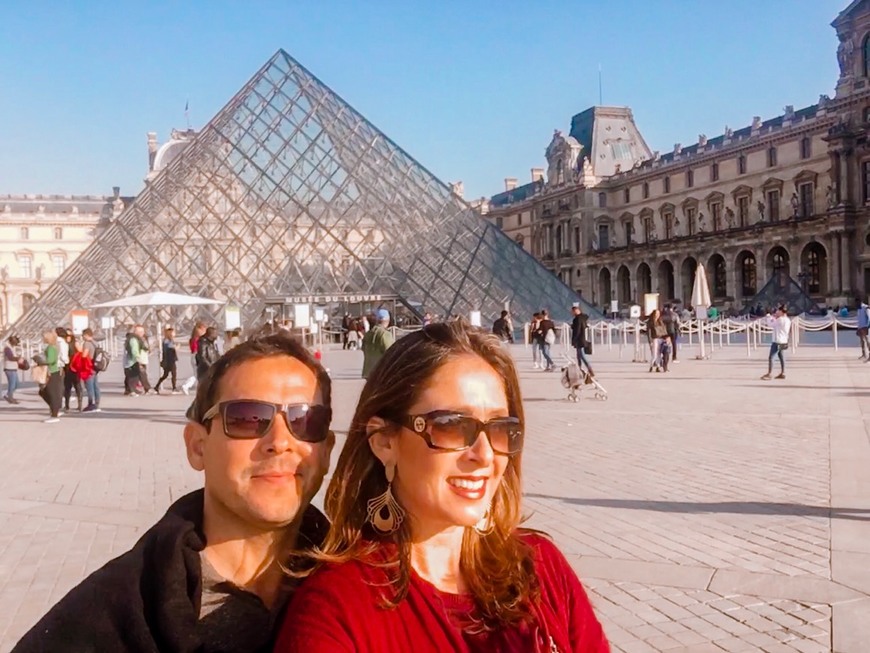 Place Museo del Louvre