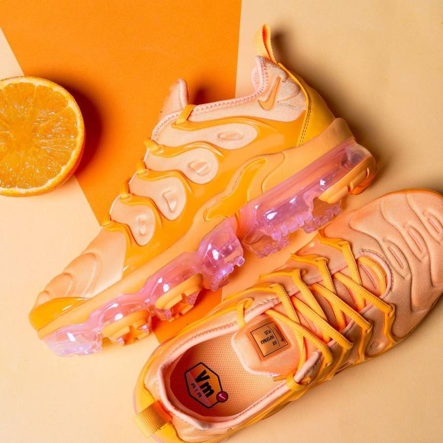 Product Air Vapor Max Plus orange 