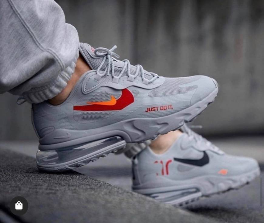 Product Nike air Max React