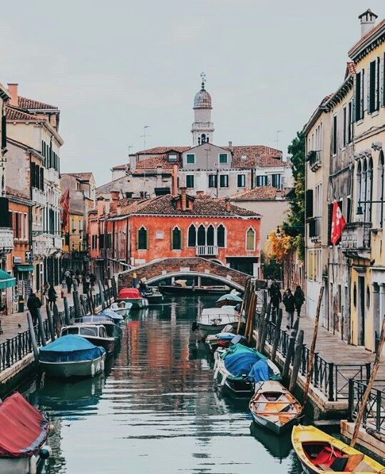 Place Venecia