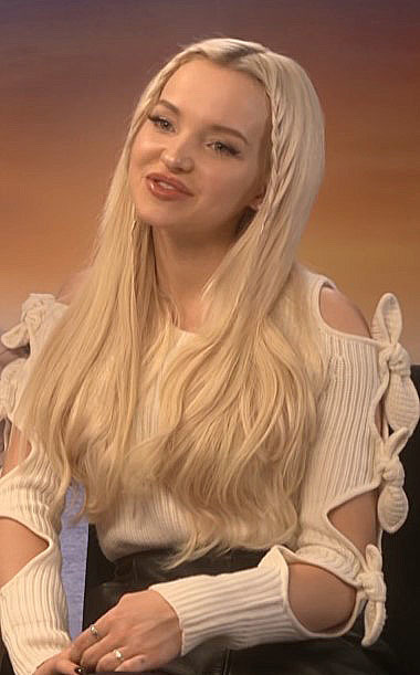 Fashion Dove Cameron - Wikipedia