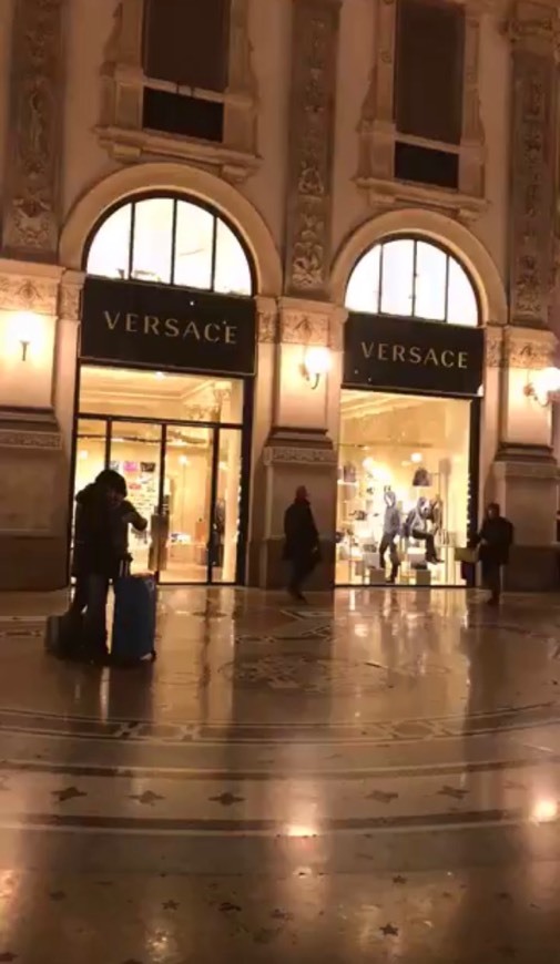 Place VERSACE Galleria Vittorio Emanuele II Store