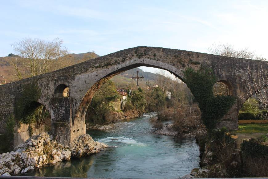 Lugar Roman bridge in Cangas de Onis