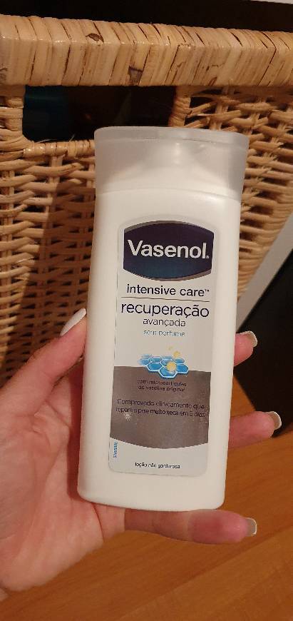 Moda Vasenol/Vaseline Recuperação Intensiva