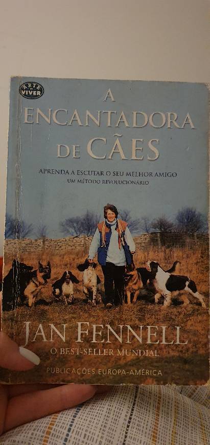 Books A Encantadora de Cães