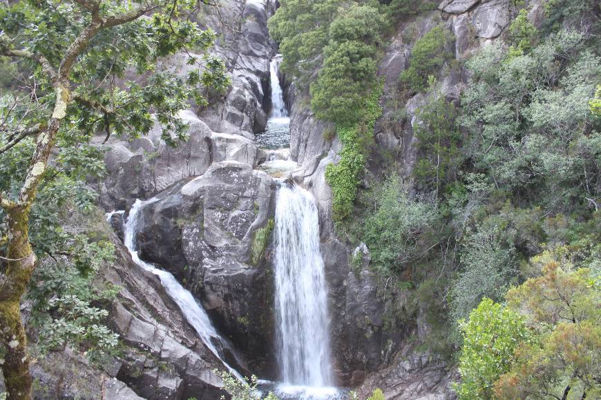 Lugar Cascata do Arado