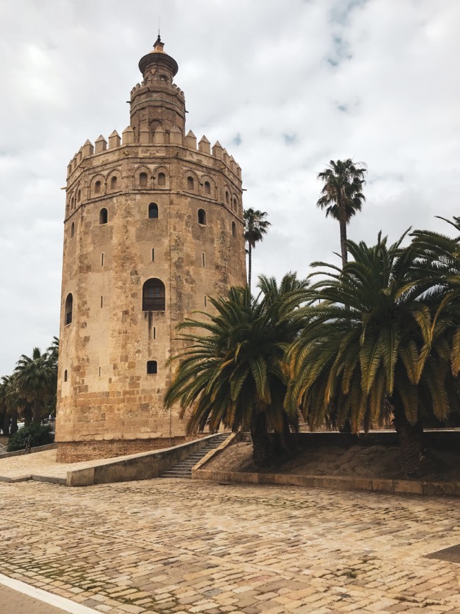 Place Torre del Oro