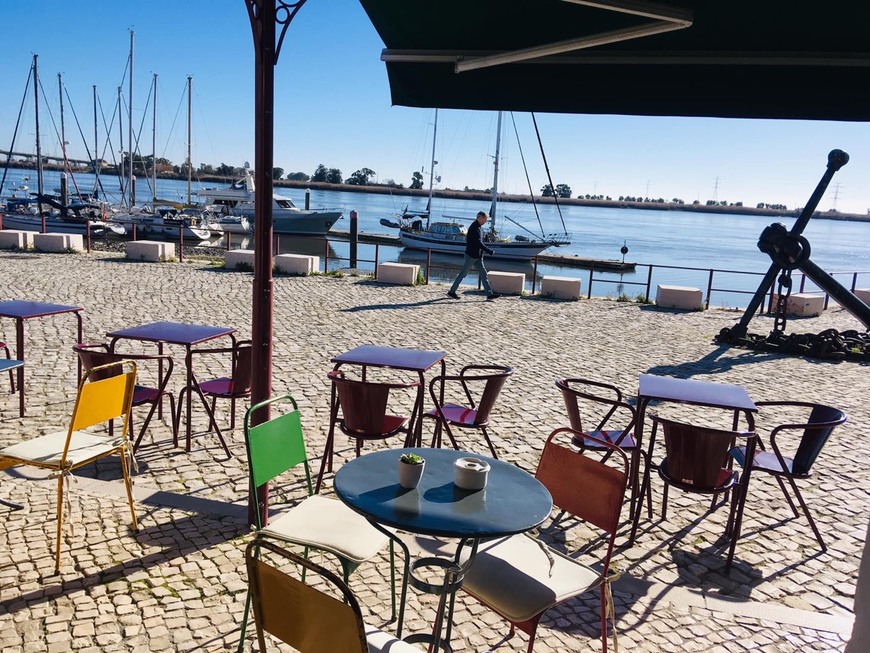 Restaurants A Flor do Tejo Bar