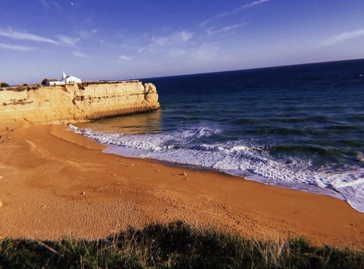 Place Praia de Nossa Senhora da Rocha