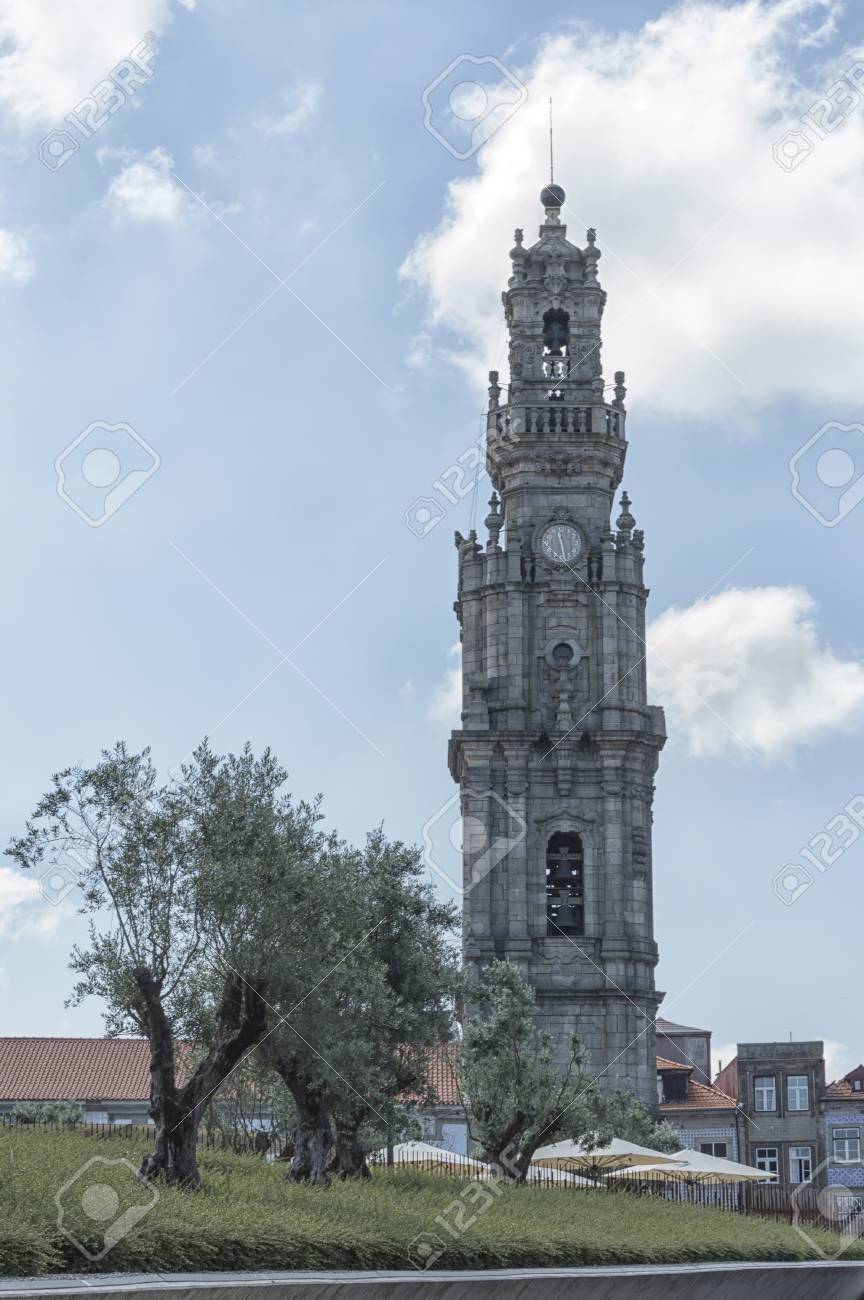 Place Clérigos Tower