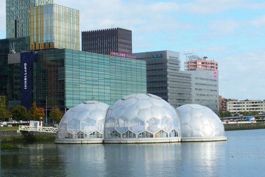 Lugar Floating Pavilion