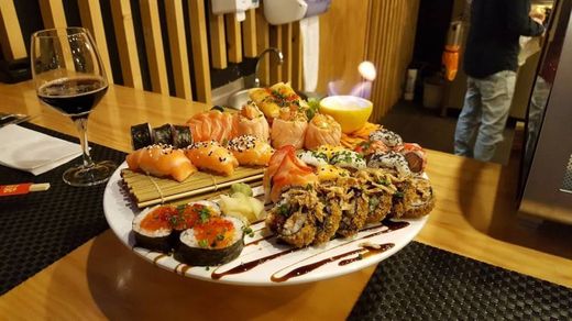 Sushi & Grill