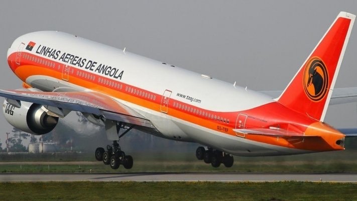 Fashion TAAG Angola Airlines