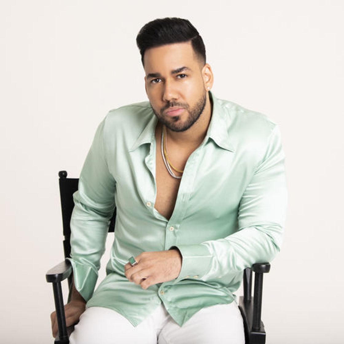 Music Romeo Santos