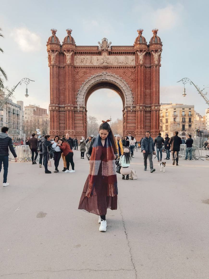 Place Arc de Triomf