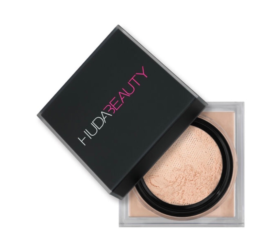 Fashion Huda Beauty
Easy Bake Loose Powder
Pó Solto