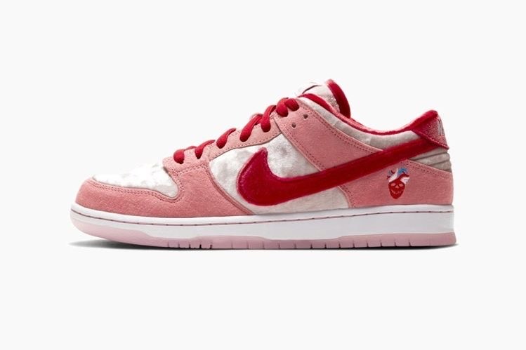 Nike sb strange love