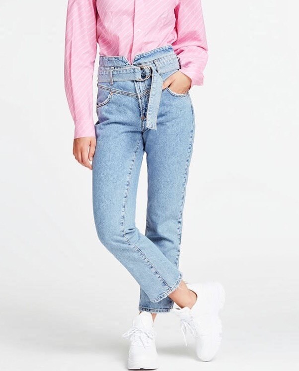 Moda SLIGHTLY RELAXED FIT DENIM PANT - Guess