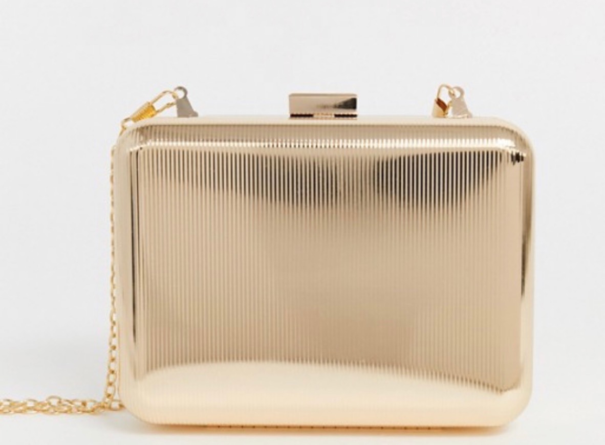 Social CLUTCH LOOK 3