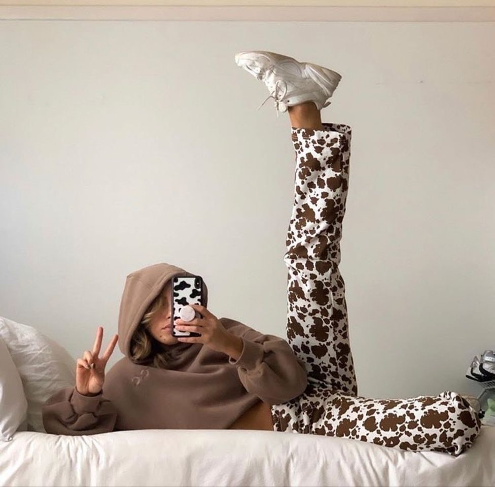 Social outfit indie